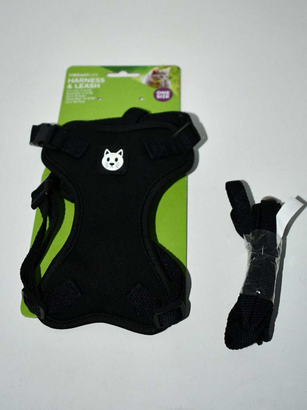Vibrant Life Cat Harness & Leash Set Black Adjustable 8-15 lbs NWT